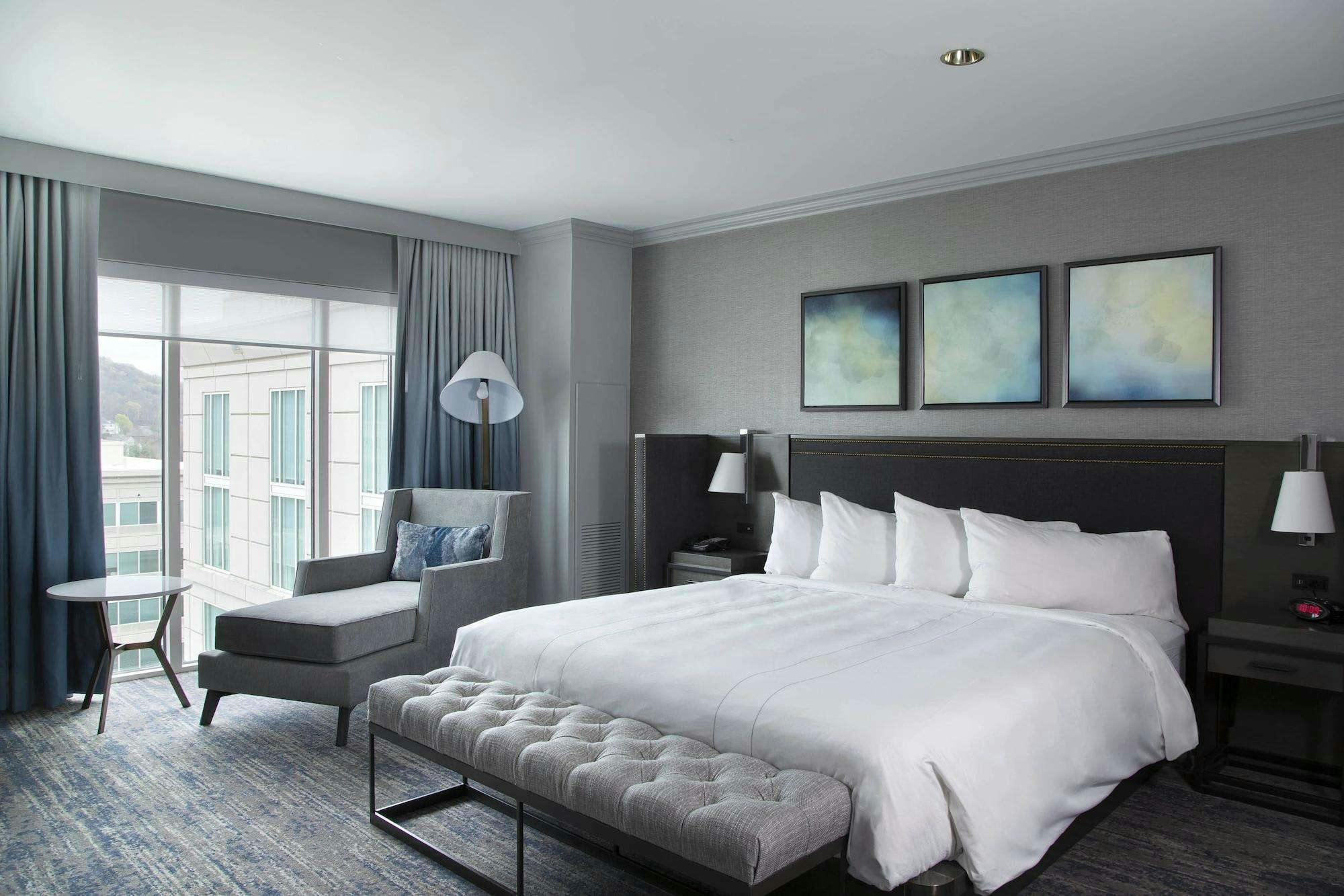 Hotel Franklin Marriott Cool Springs photo 1