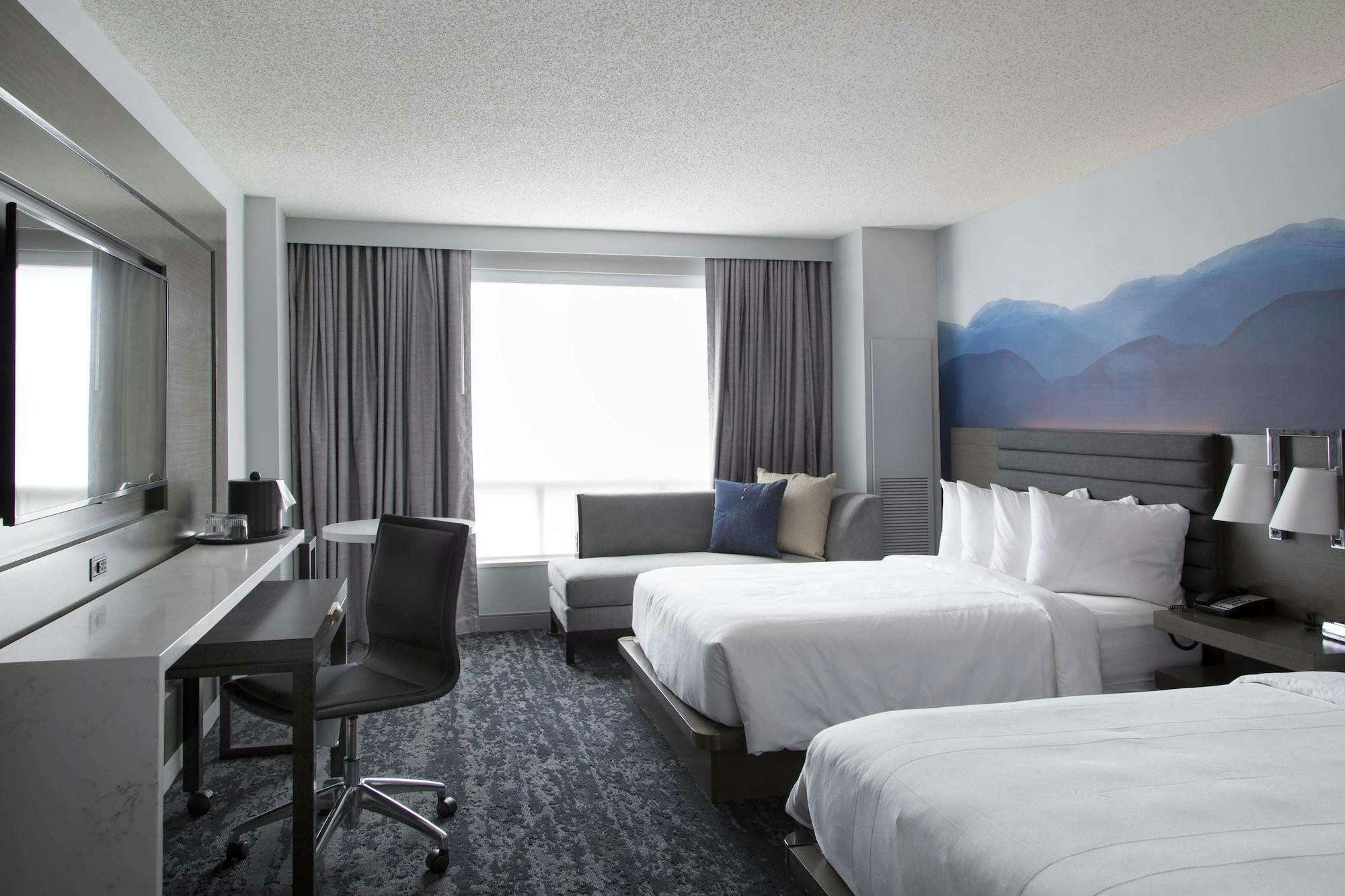 Hotel Franklin Marriott Cool Springs photo 2