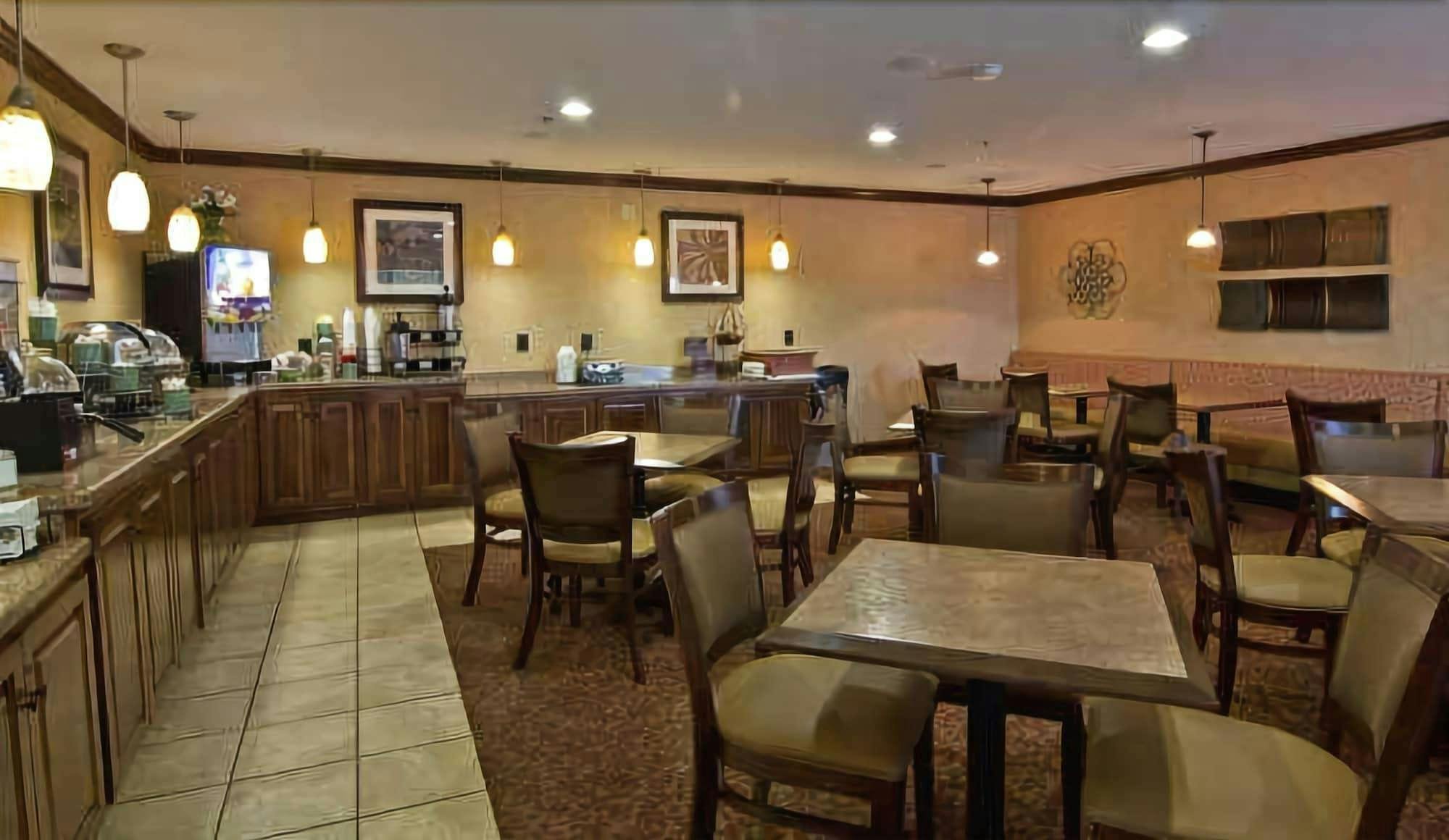 Hotel Christopher Inn and Suites photo 4