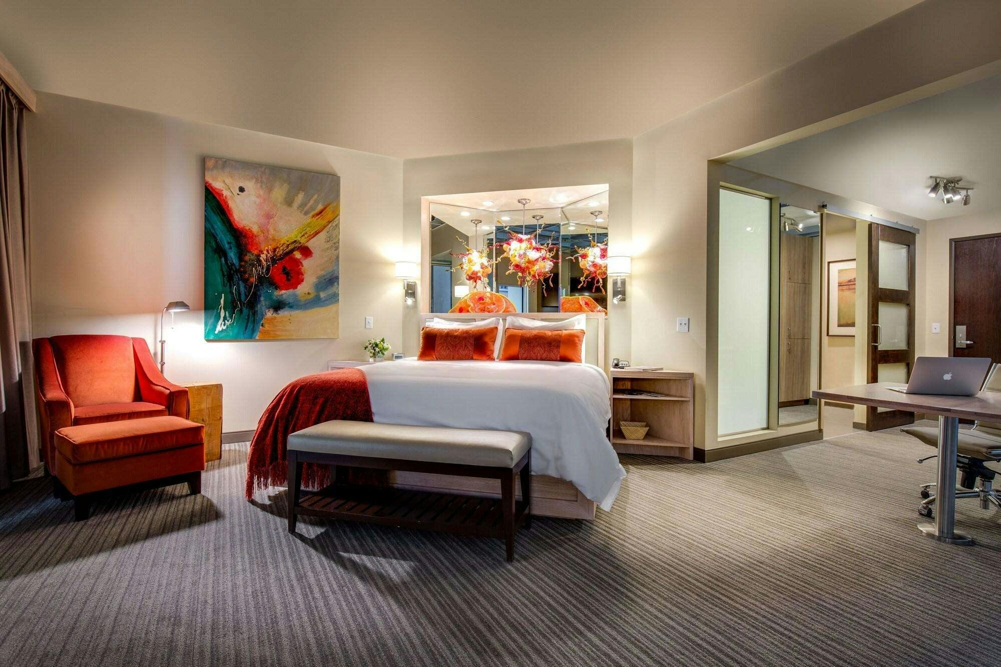 Hotel Inn At 500 Capitol photo 2