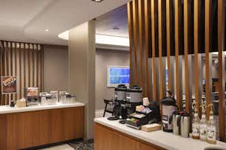 Hotel SpringHill Suites by Marriott Hampton Portsmouth photo 4