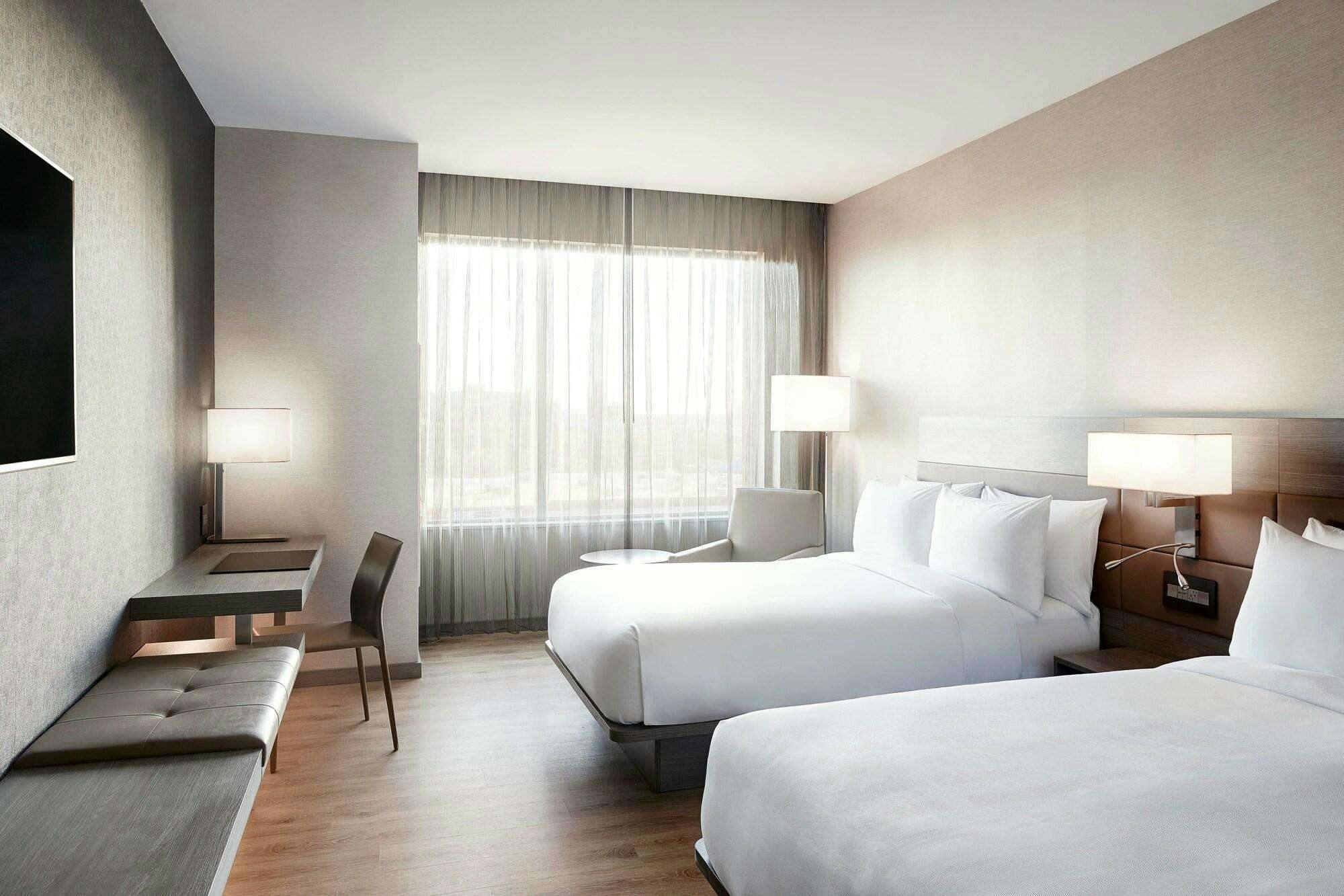 Hotel AC Hotel by Marriott Oklahoma City Bricktown photo 2