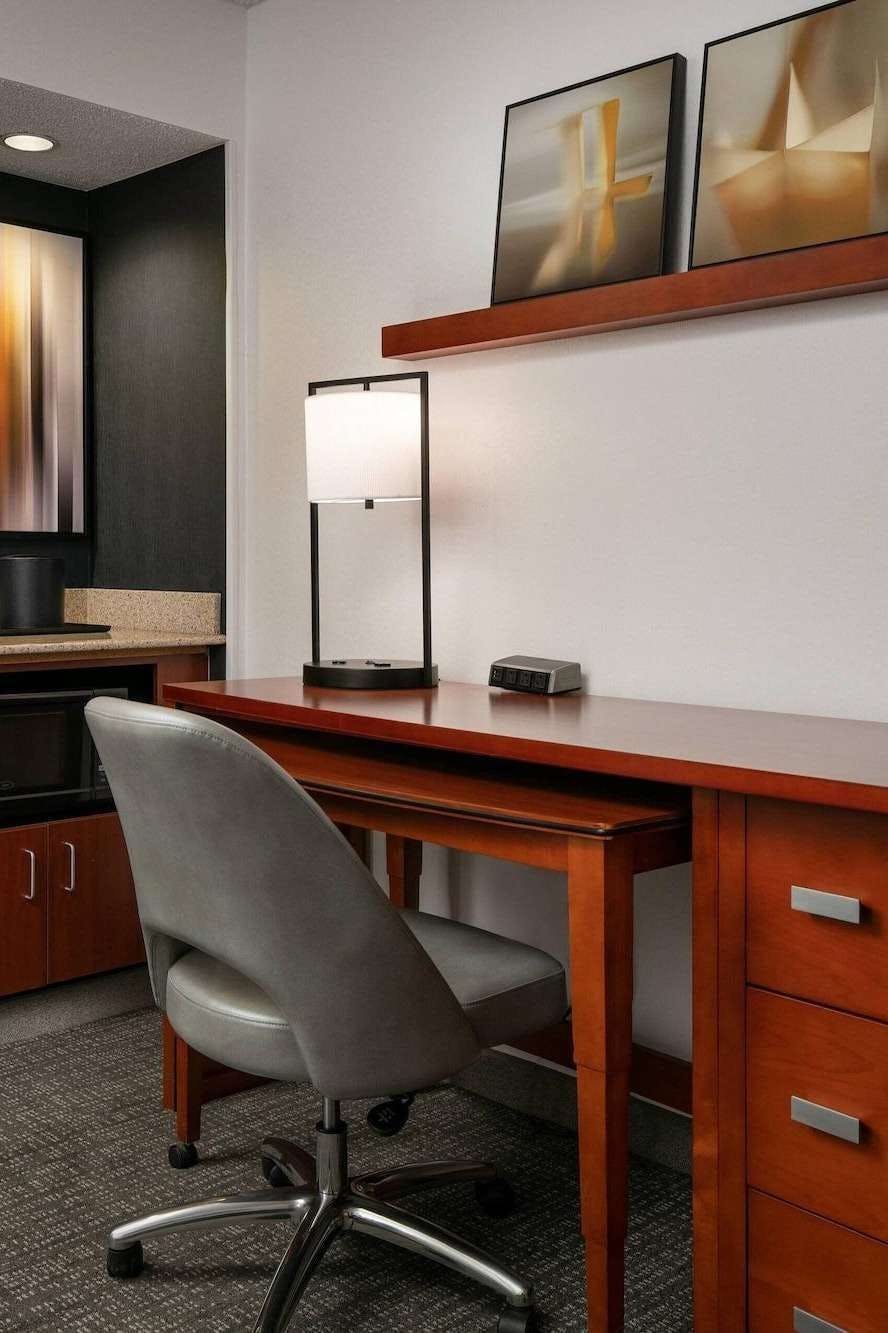 Hotel Courtyard Fremont Silicon Valley photo 2