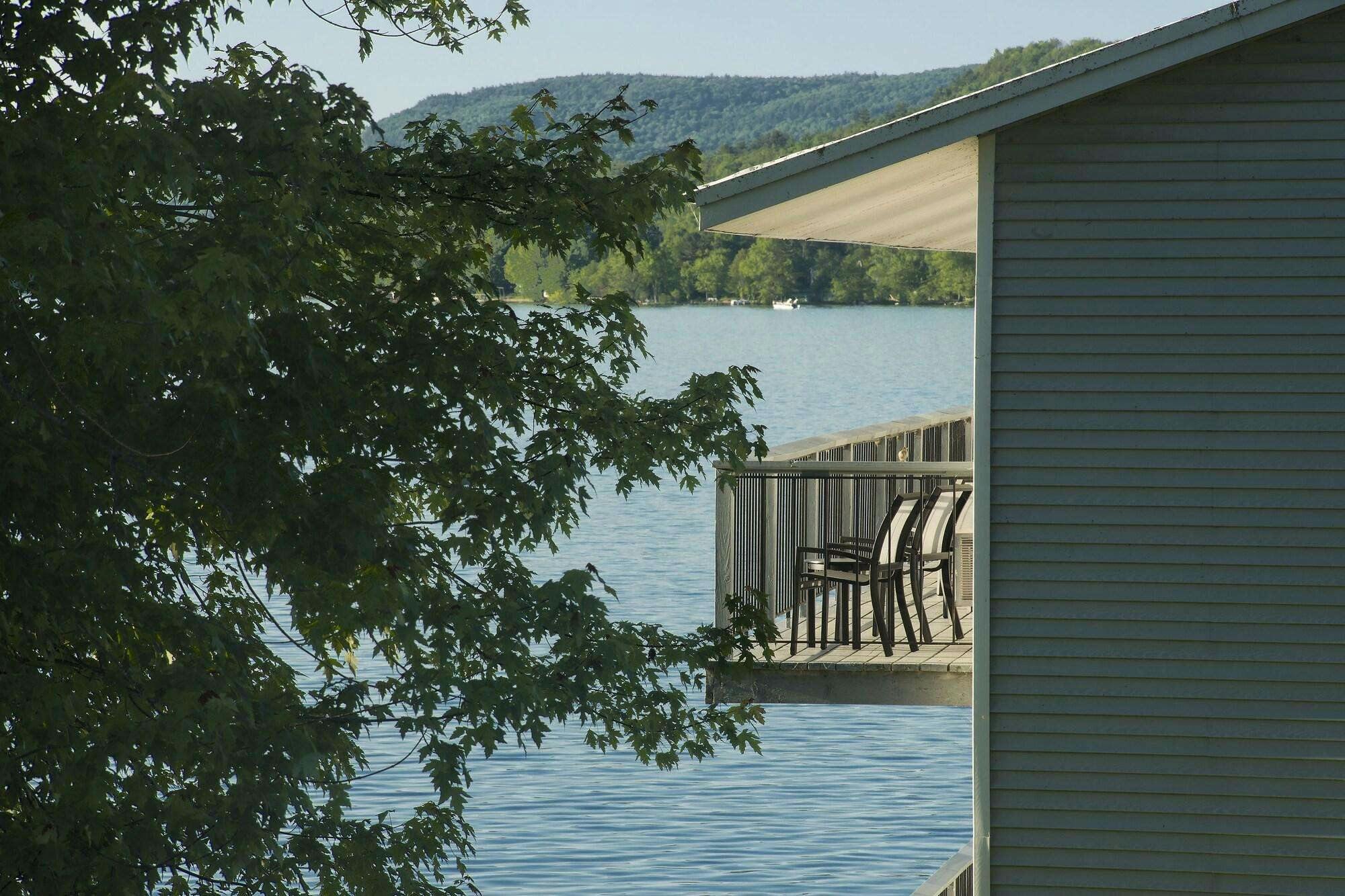 Hotel Lake Bomoseen Lodge photo 4