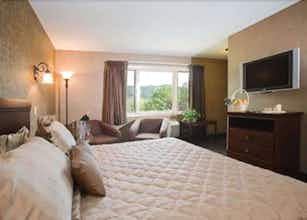 Hotel Town and Country Inn & Resort photo 2