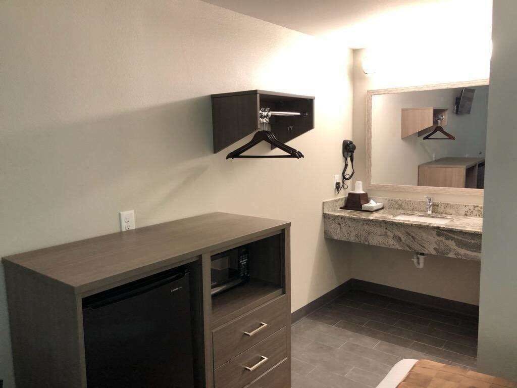 Hotel The Mariner photo 1