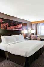 Hotel DoubleTree by Hilton Downtown Wilmington - Legal District photo 1