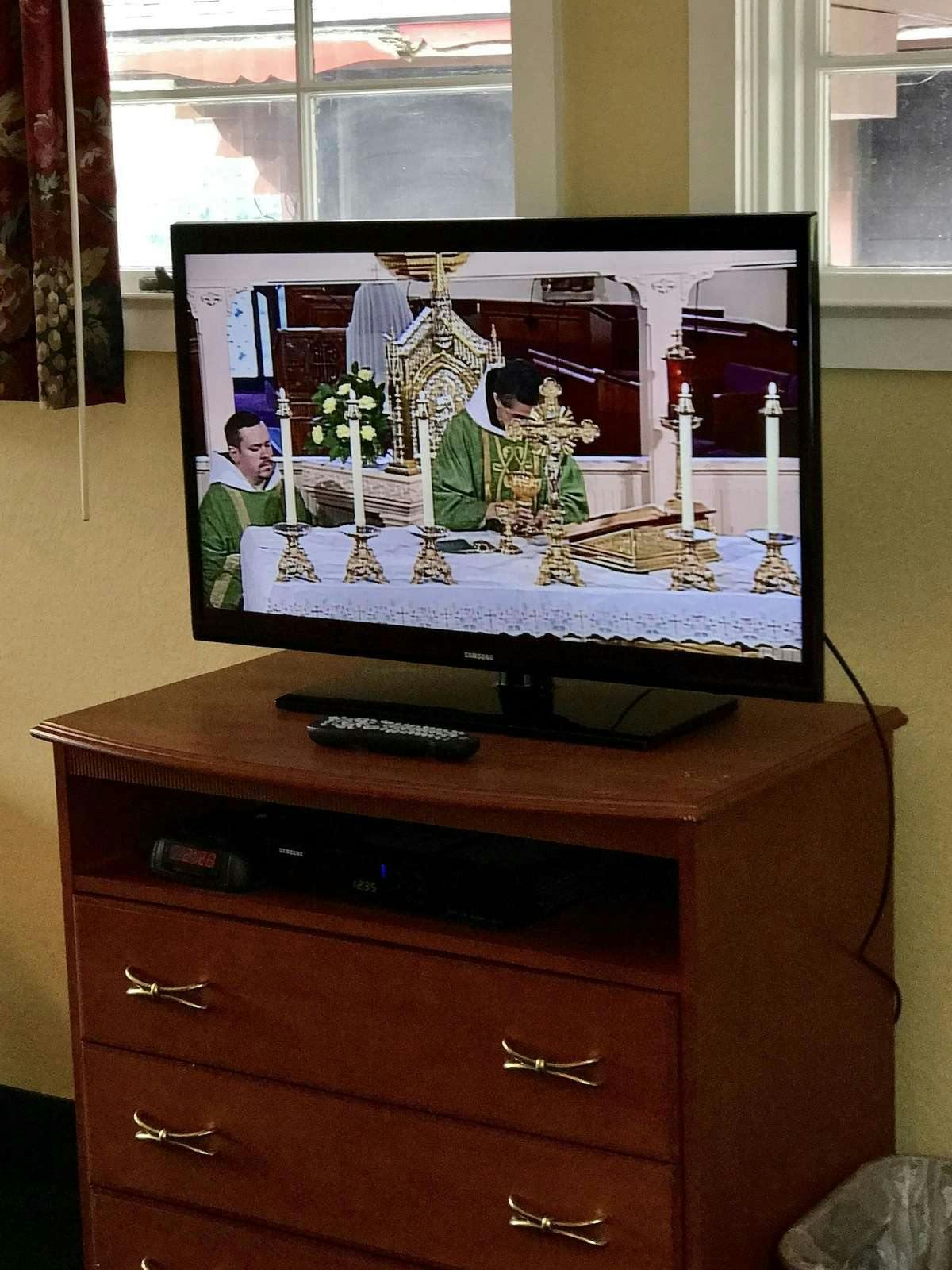 Hotel Swiss Chalets Village Inn photo 2