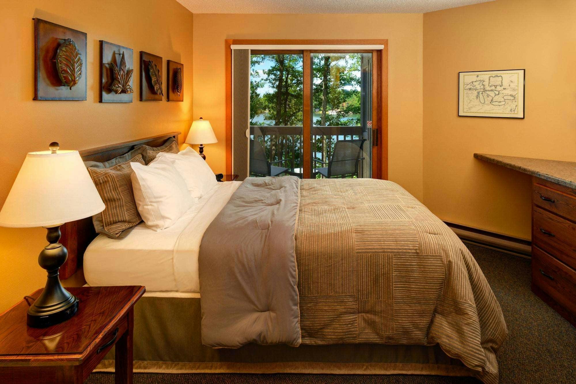 Hotel The Pointe Hotel and Suites photo 1