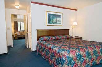 Hotel Sequim Bay Lodge photo 4