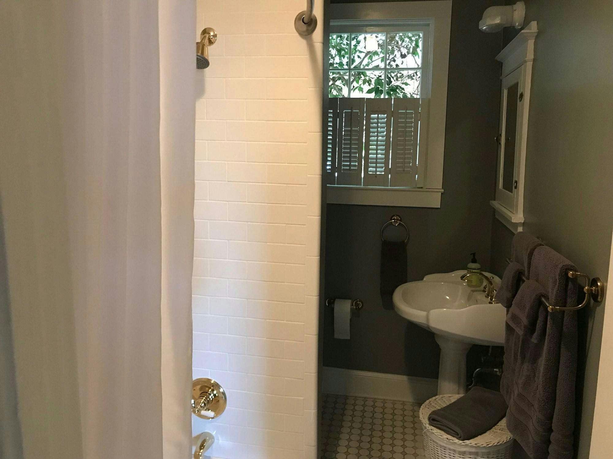 Hotel Charles Bass House Bed & Breakfast photo 4