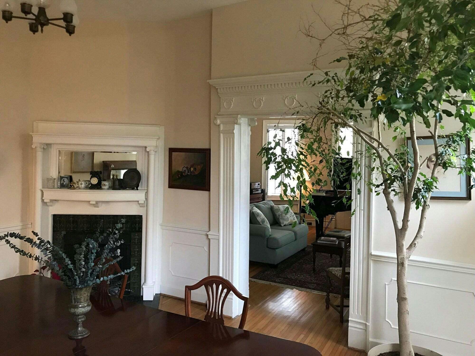 Hotel Charles Bass House Bed & Breakfast photo 5