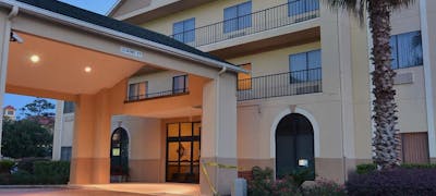 Comfort Suites Bush Intercontinental Airport