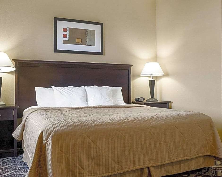 Hotel MainStay Suites Bismarck photo 5