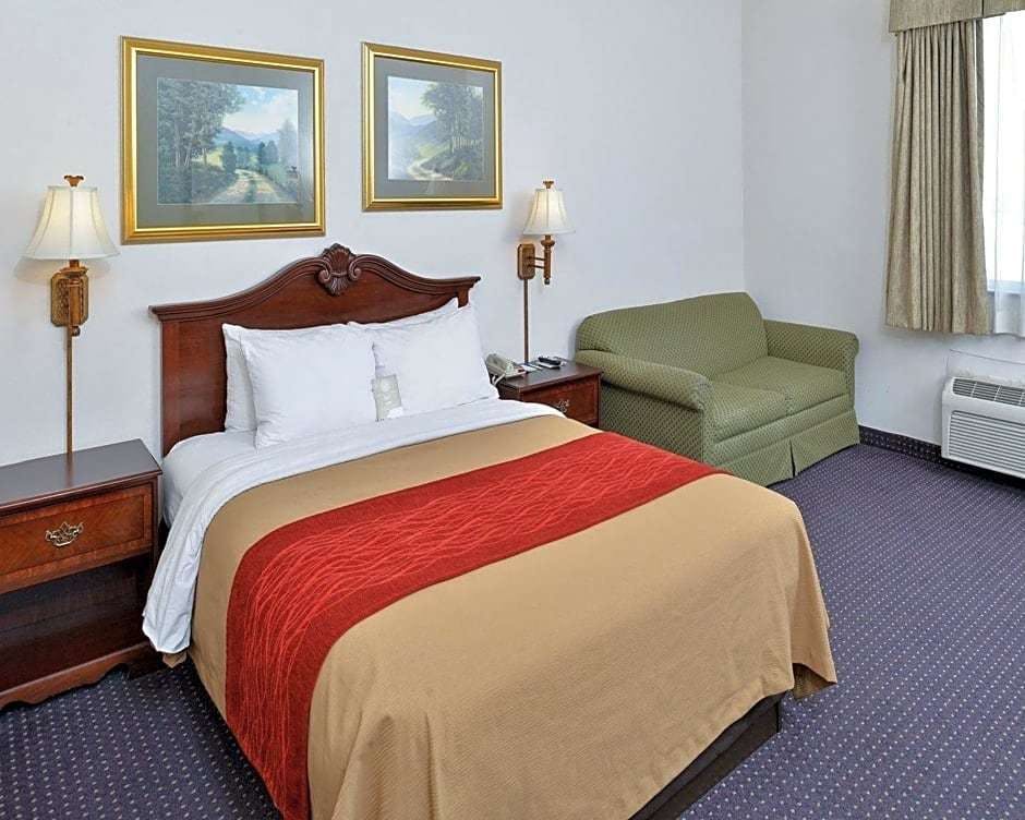 Hotel Comfort Inn and Suites Riverton photo 5