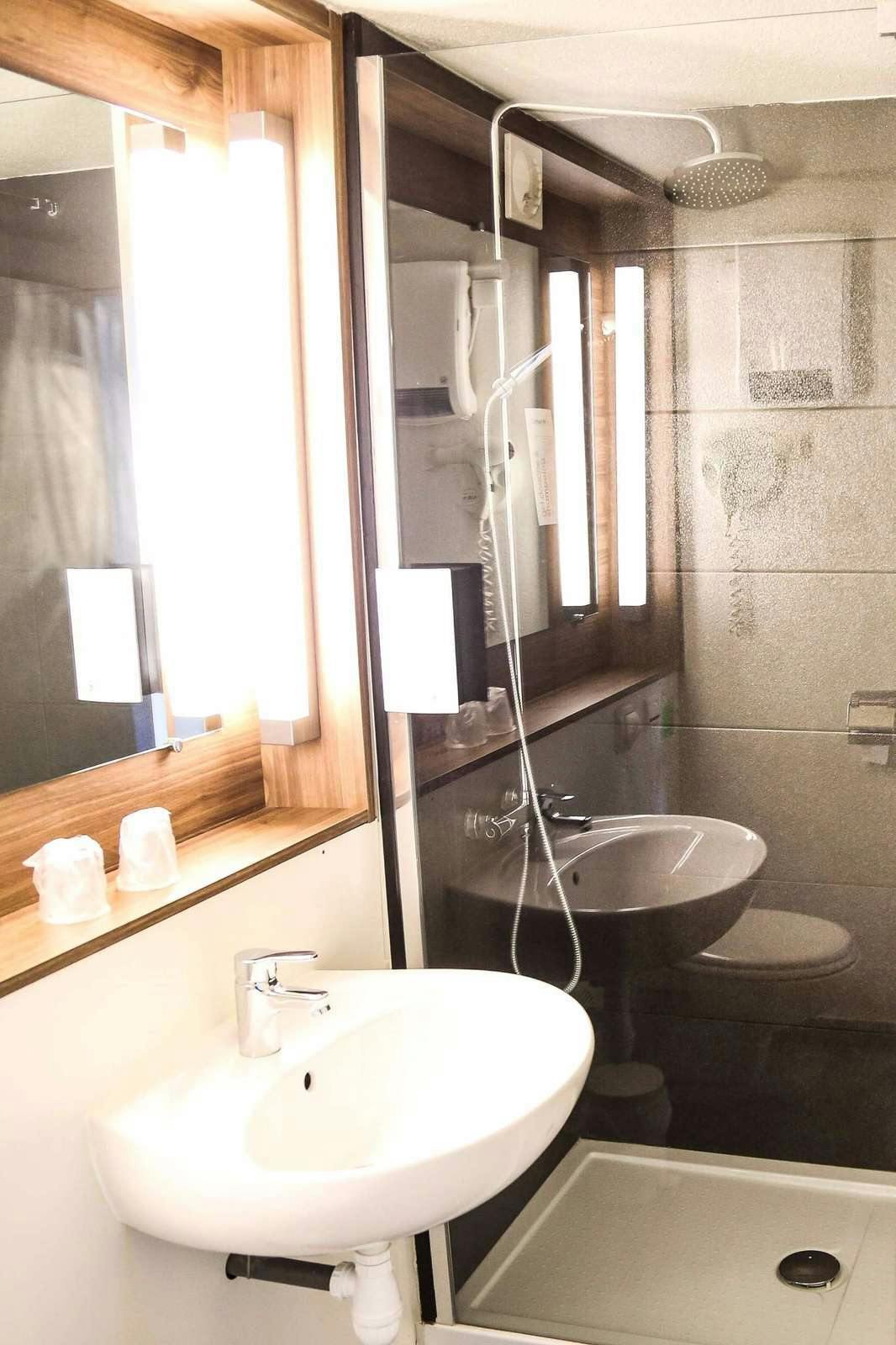 Hotel Campanile Narbonne photo 4