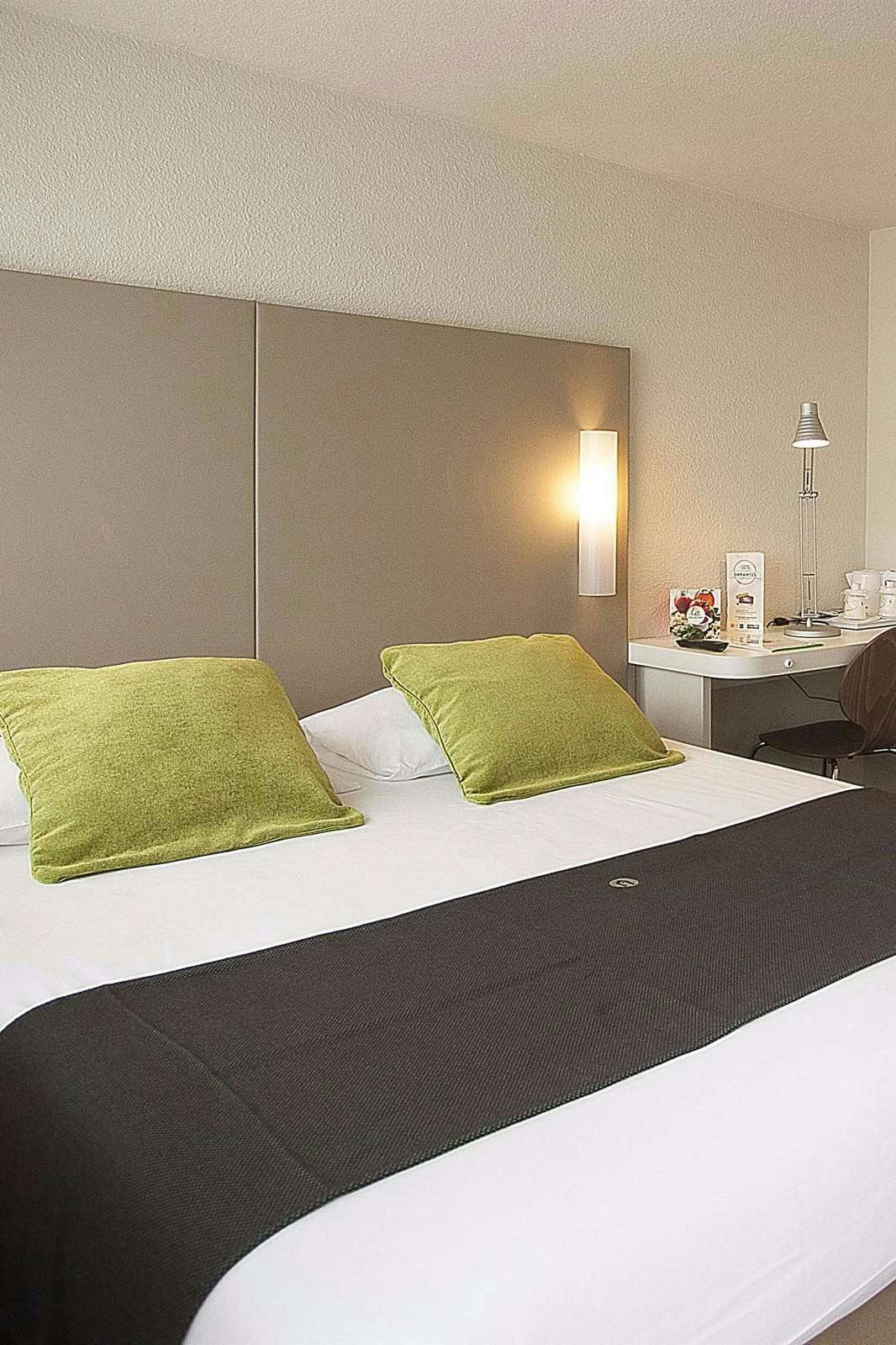 Hotel Campanile Evry Est - Saint Germain Les Corbeil photo 1