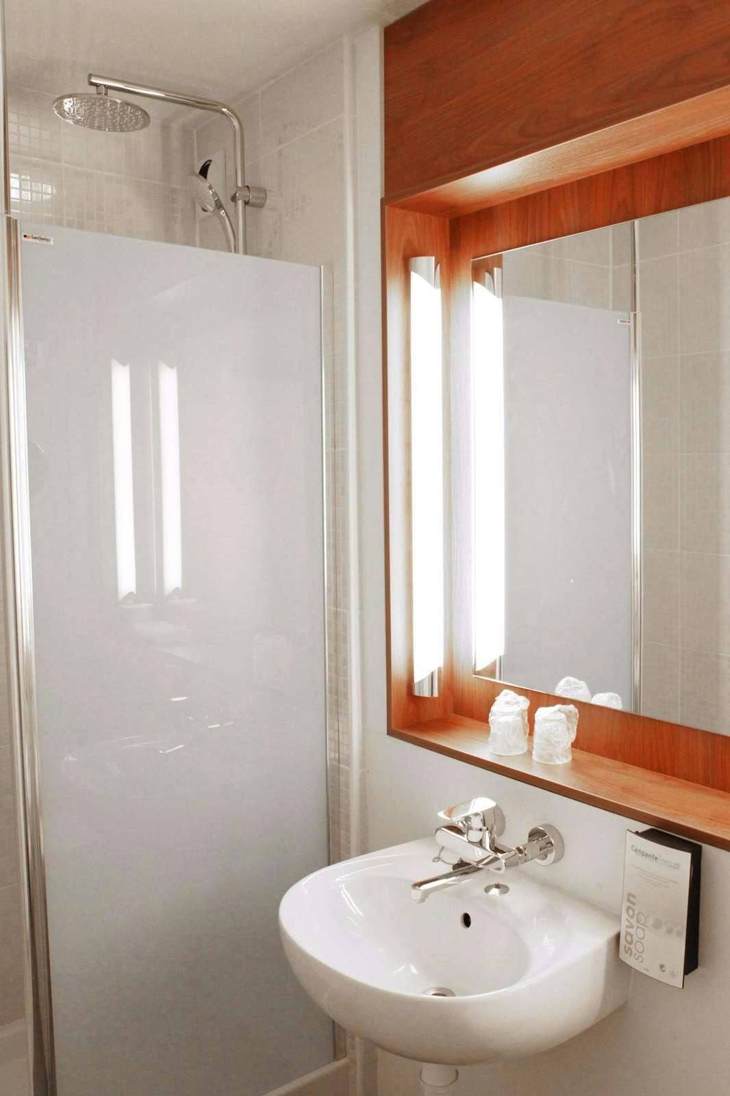 Hotel Campanile Evry Est - Saint Germain Les Corbeil photo 3