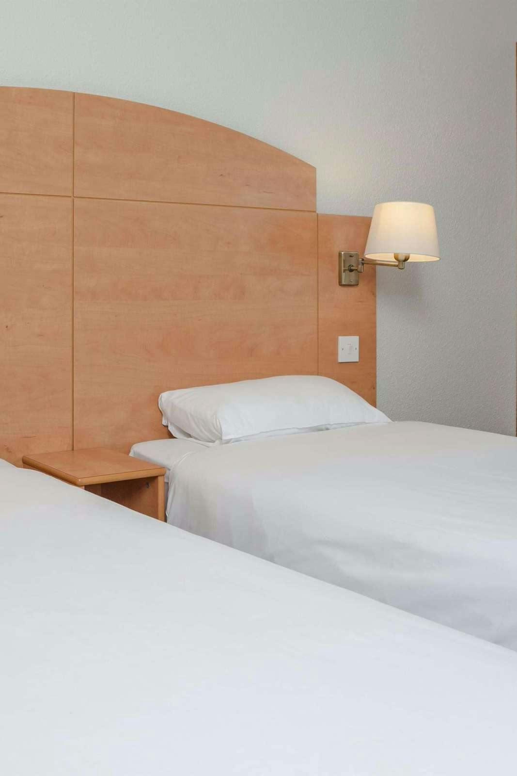 Hotel Campanile Dartford South East Of London photo 2