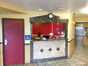 Hotel Motel 6 Wilsonville, OR - Portland photo 2