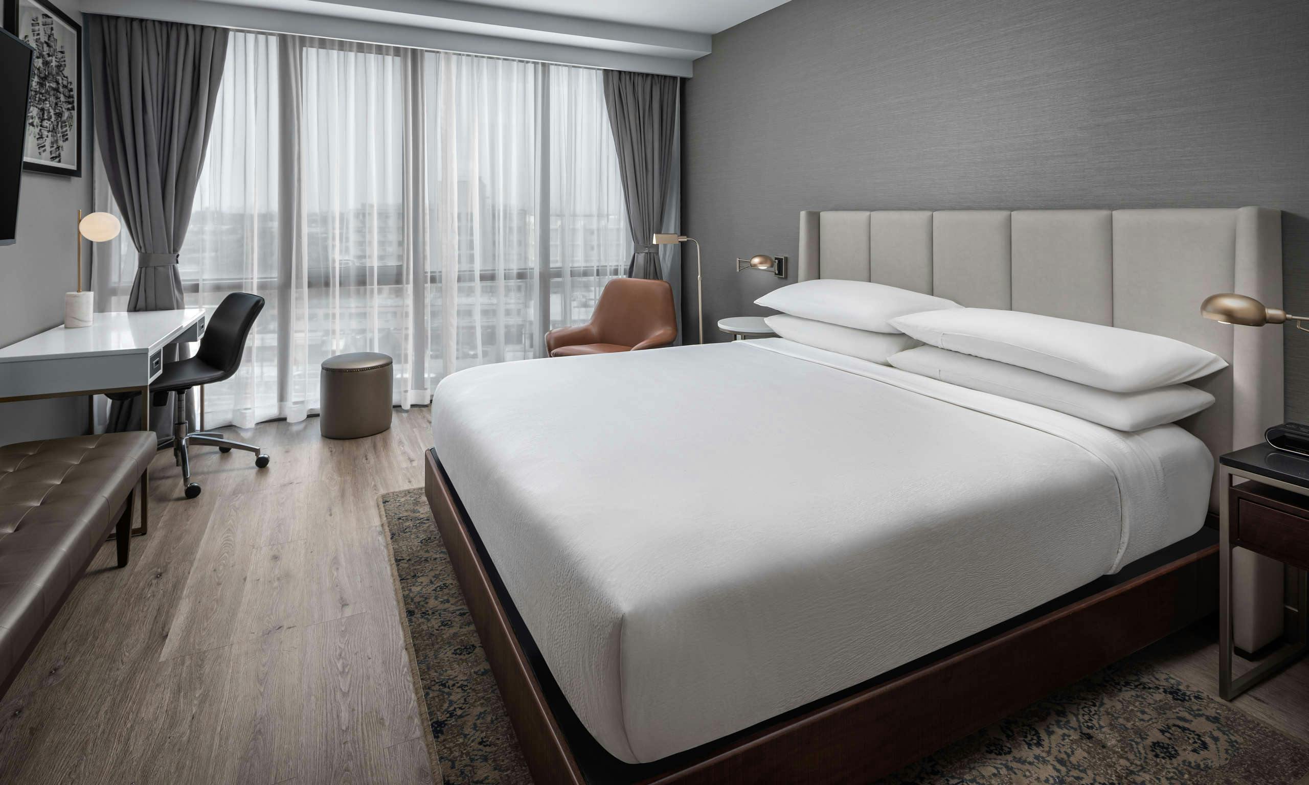 four-points-by-sheraton-flushing-queens-hoteltonight