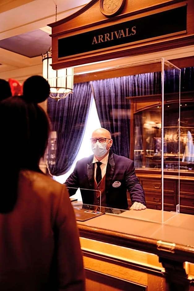 Hotel Disney's Newport Bay Club photo 2