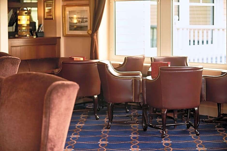 Hotel Disney's Newport Bay Club photo 3