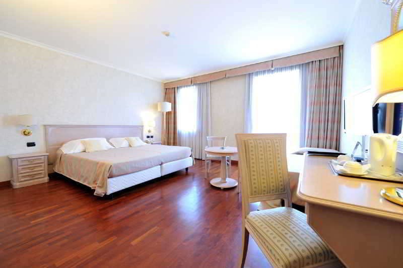 Hotel Hotel Roxy Plaza photo 1