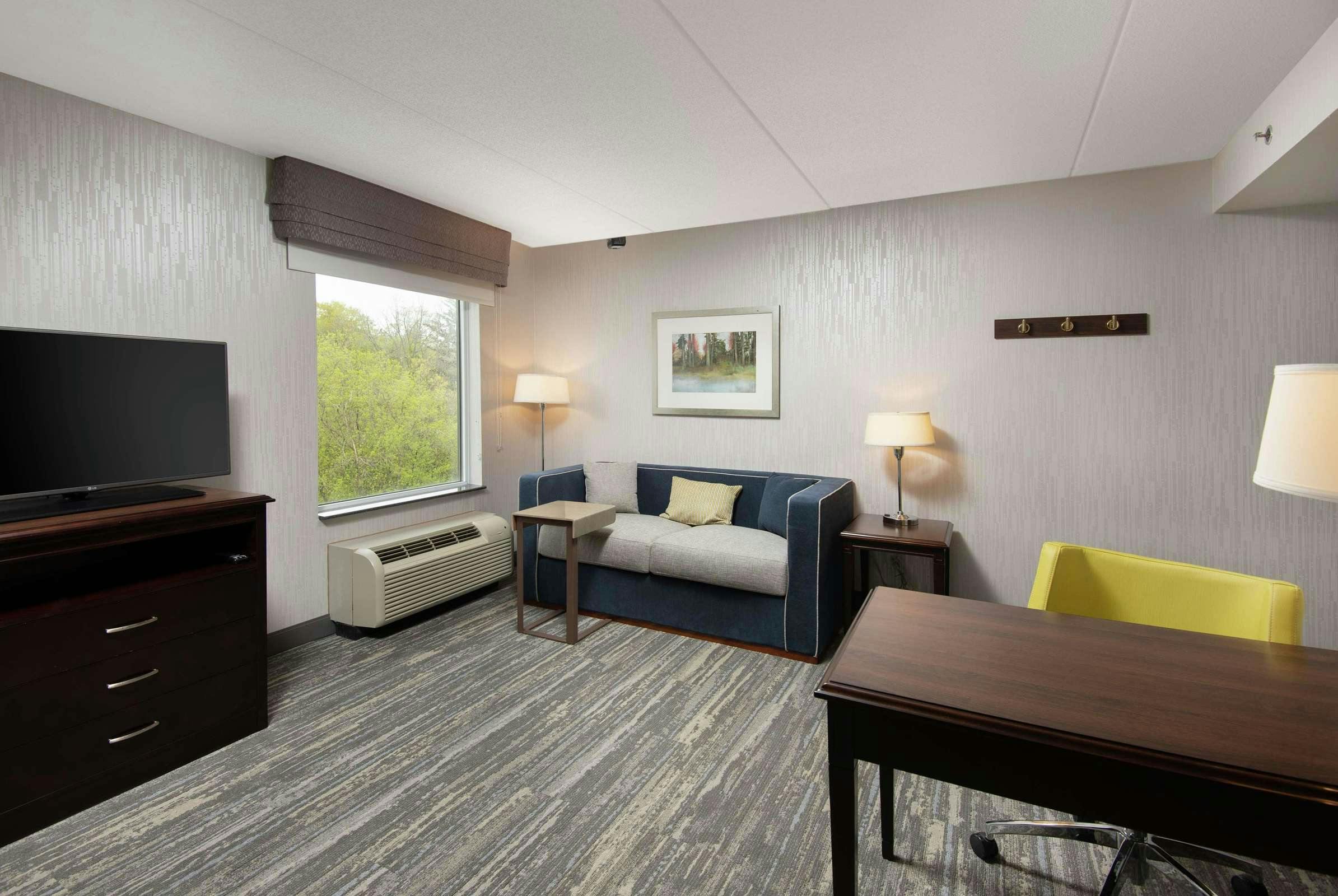 Hotel Hampton Inn & Suites By Hilton Barrie photo 3