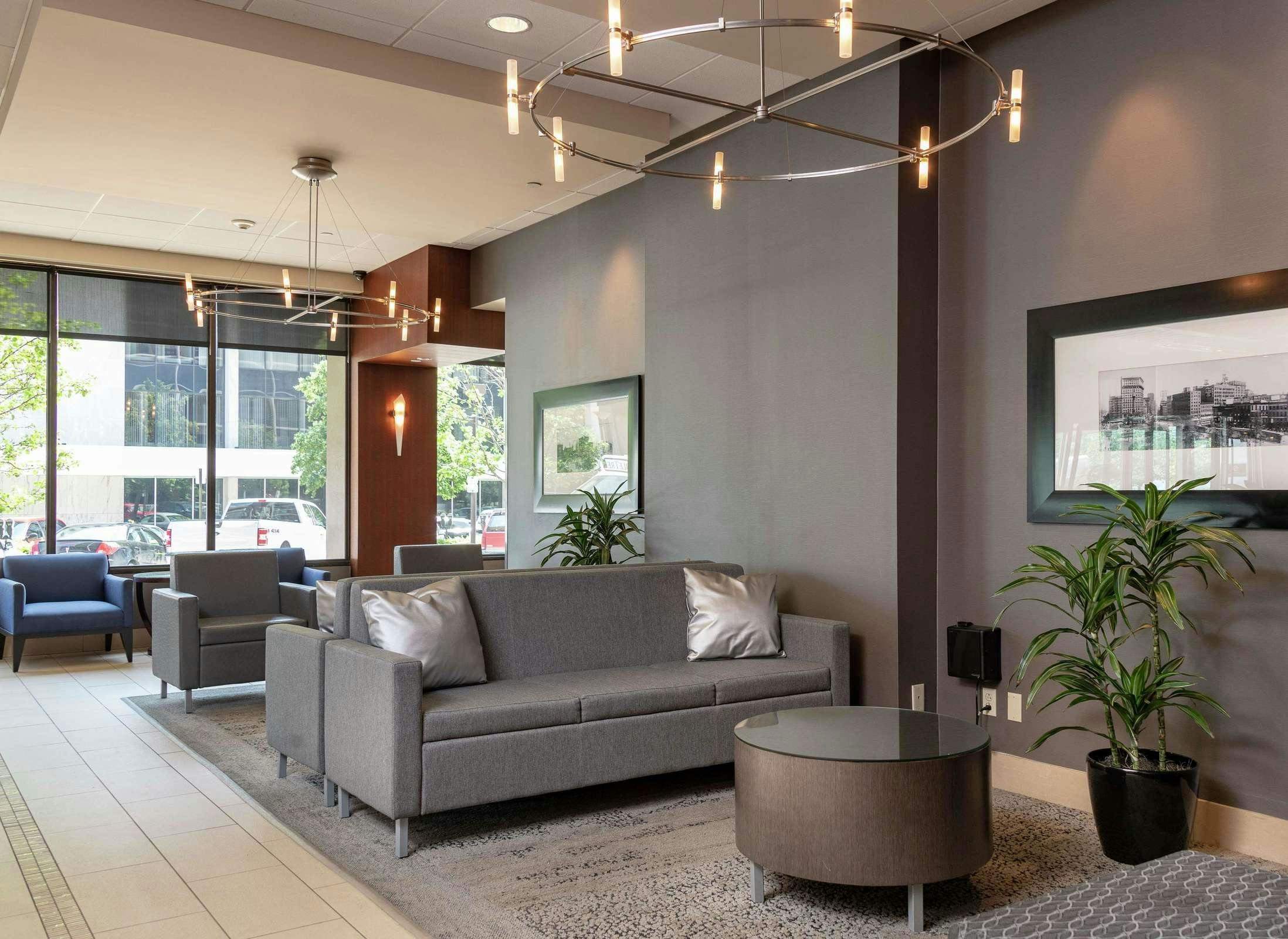 Hotel DoubleTree by Hilton Cleveland Downtown Lakeside photo 4