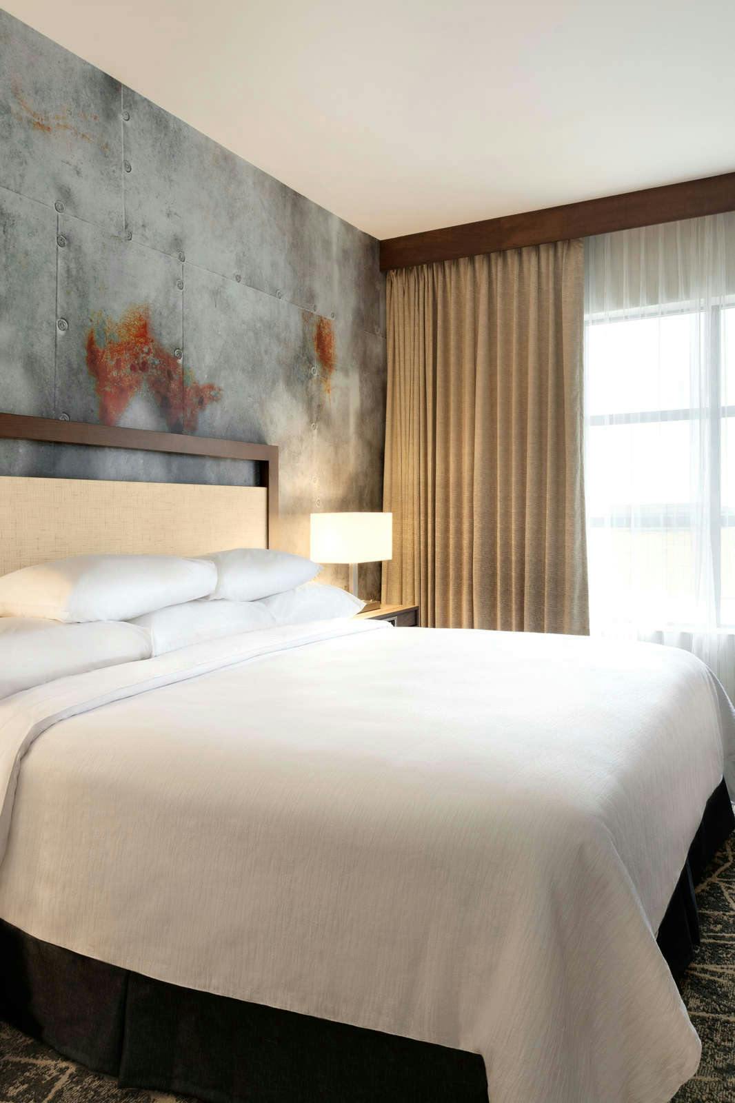 Hotel Embassy Suites by Hilton San Antonio Brooks City Base photo 3