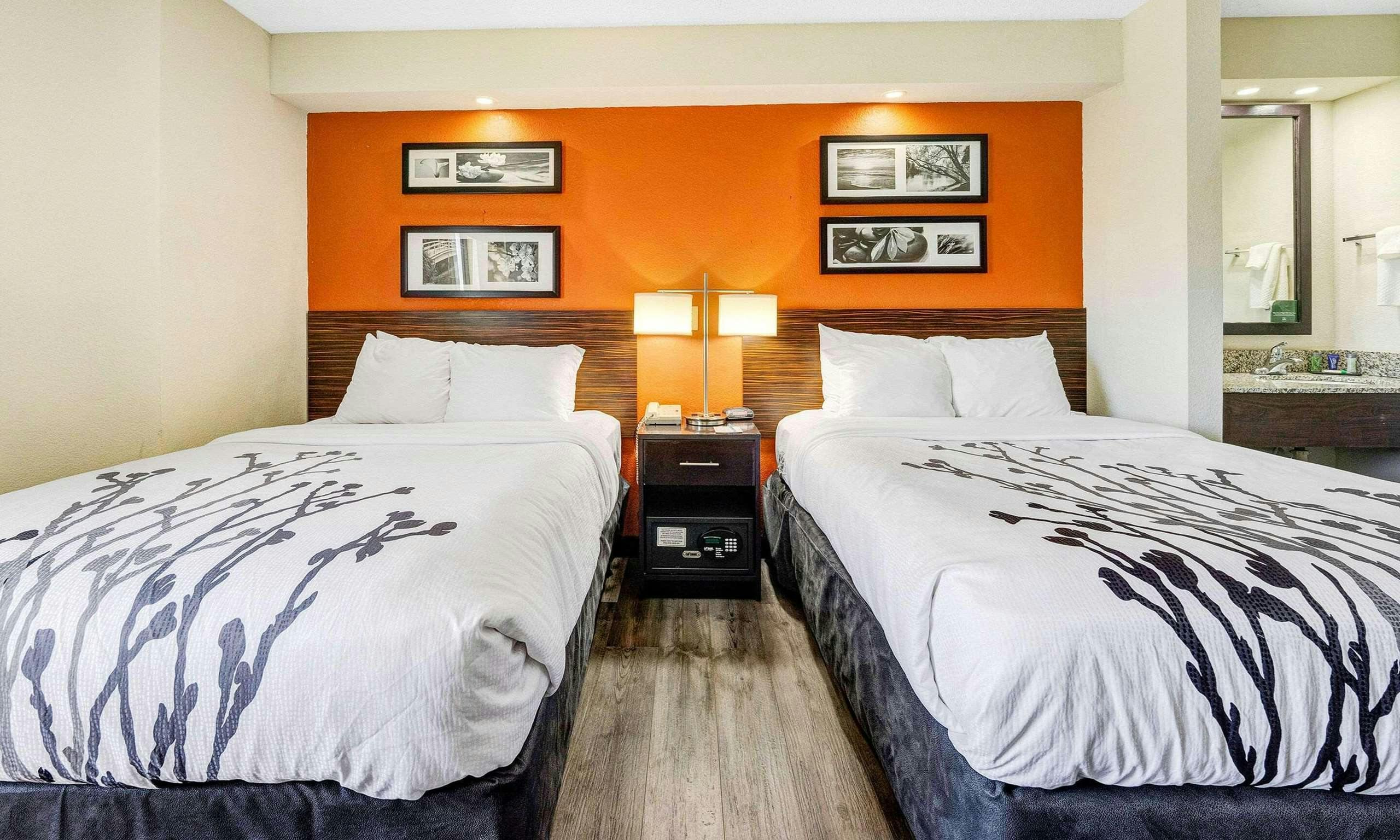 Wingate by Wyndham Leesburg Florida