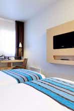 Hotel Kyriad Viry-Chatillon photo 3