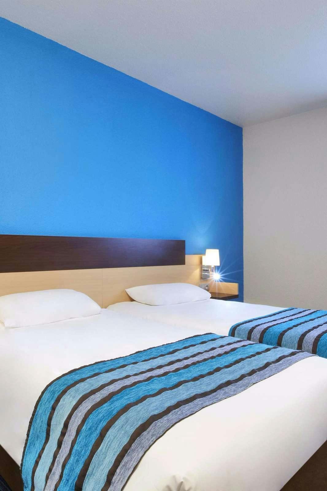 Hotel Kyriad Viry-Chatillon photo 2