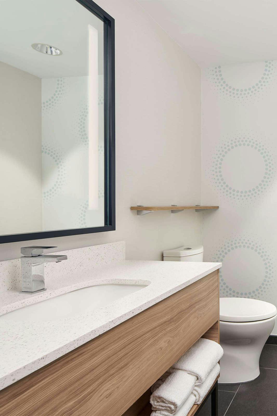 Hotel Tru by Hilton Ft lauderdale Airport photo 2