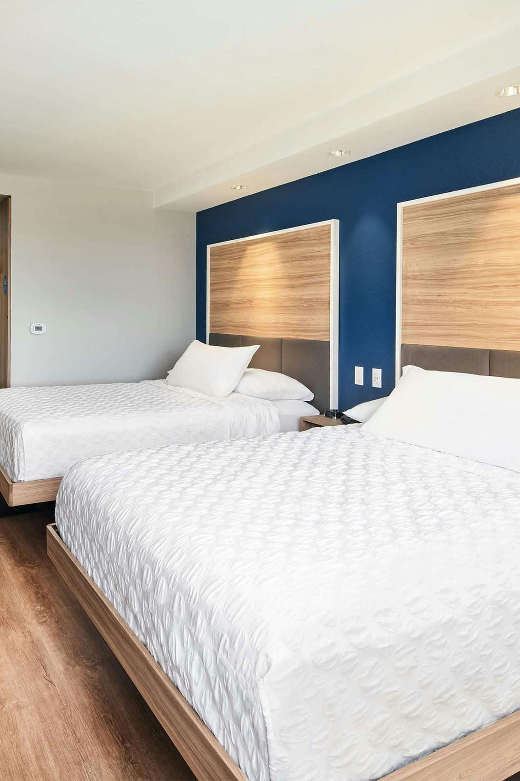 Hotel Tru by Hilton Ft lauderdale Airport photo 1