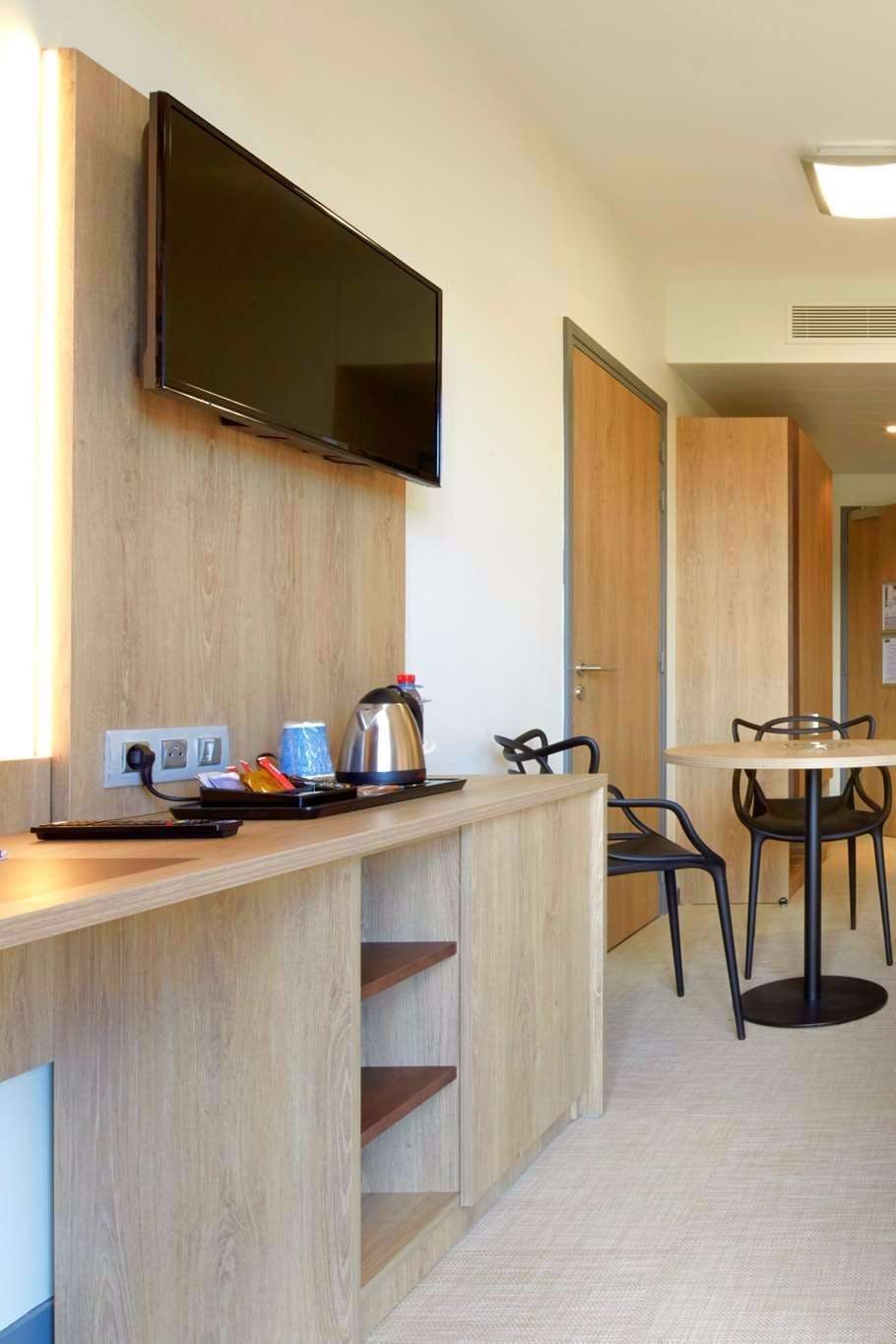 Hotel Kyriad Prestige Residence Cabourg - Dives-Sur-Mer photo 3