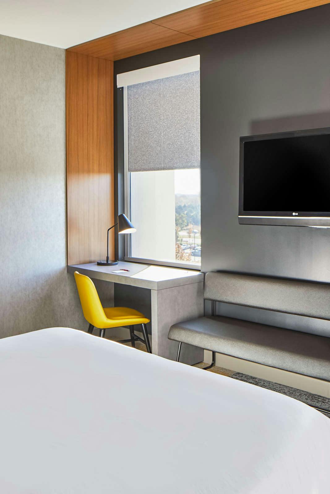 Hotel Aloft Dulles Airport North photo 3