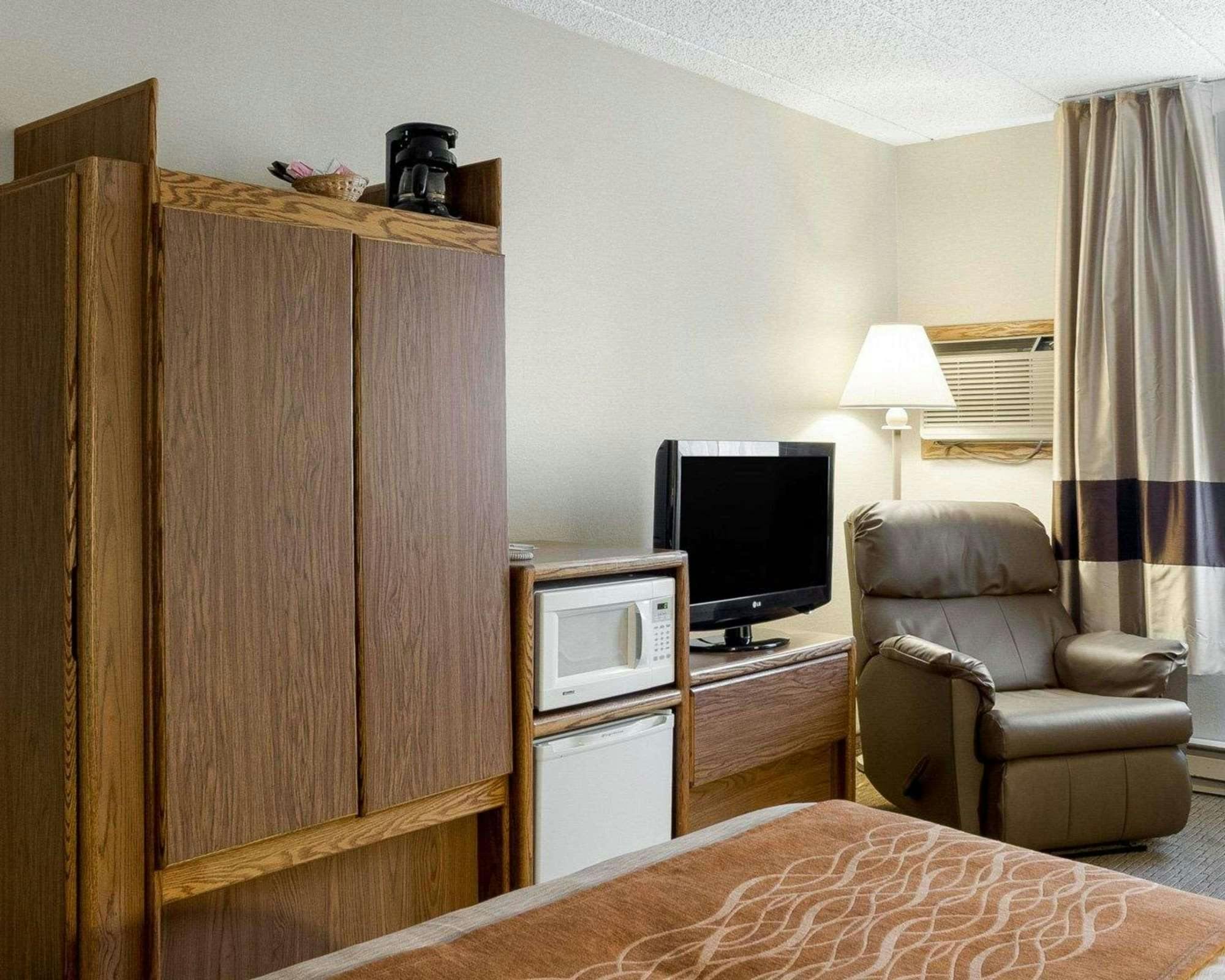 Hotel Quality Inn Bismarck I-94 photo 2