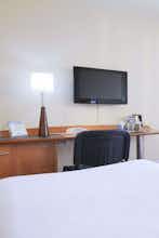 Hotel Kyriad Avignon - Cap Sud photo 3