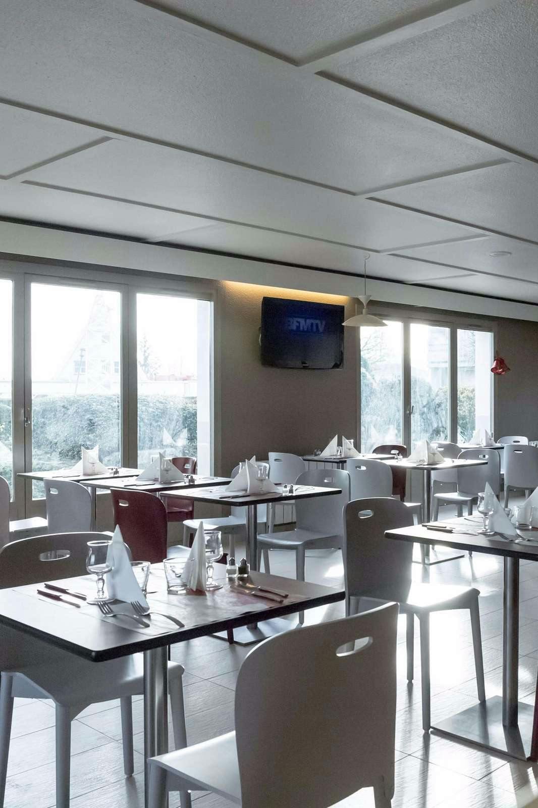 Hotel Campanile Laval Ouest photo 4