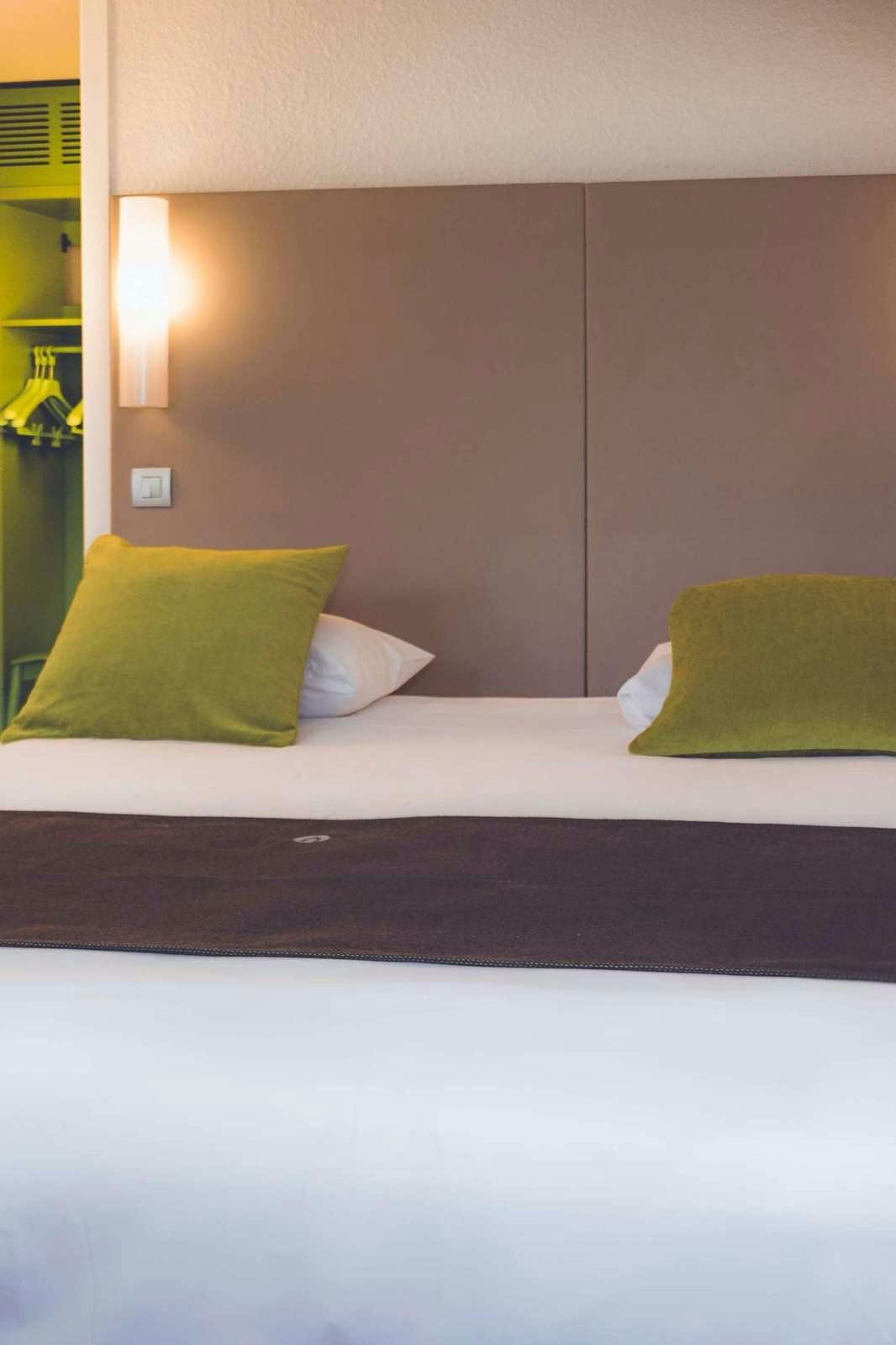 Hotel Campanile Laval Ouest photo 1