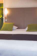 Hotel Campanile Laval Ouest photo 1