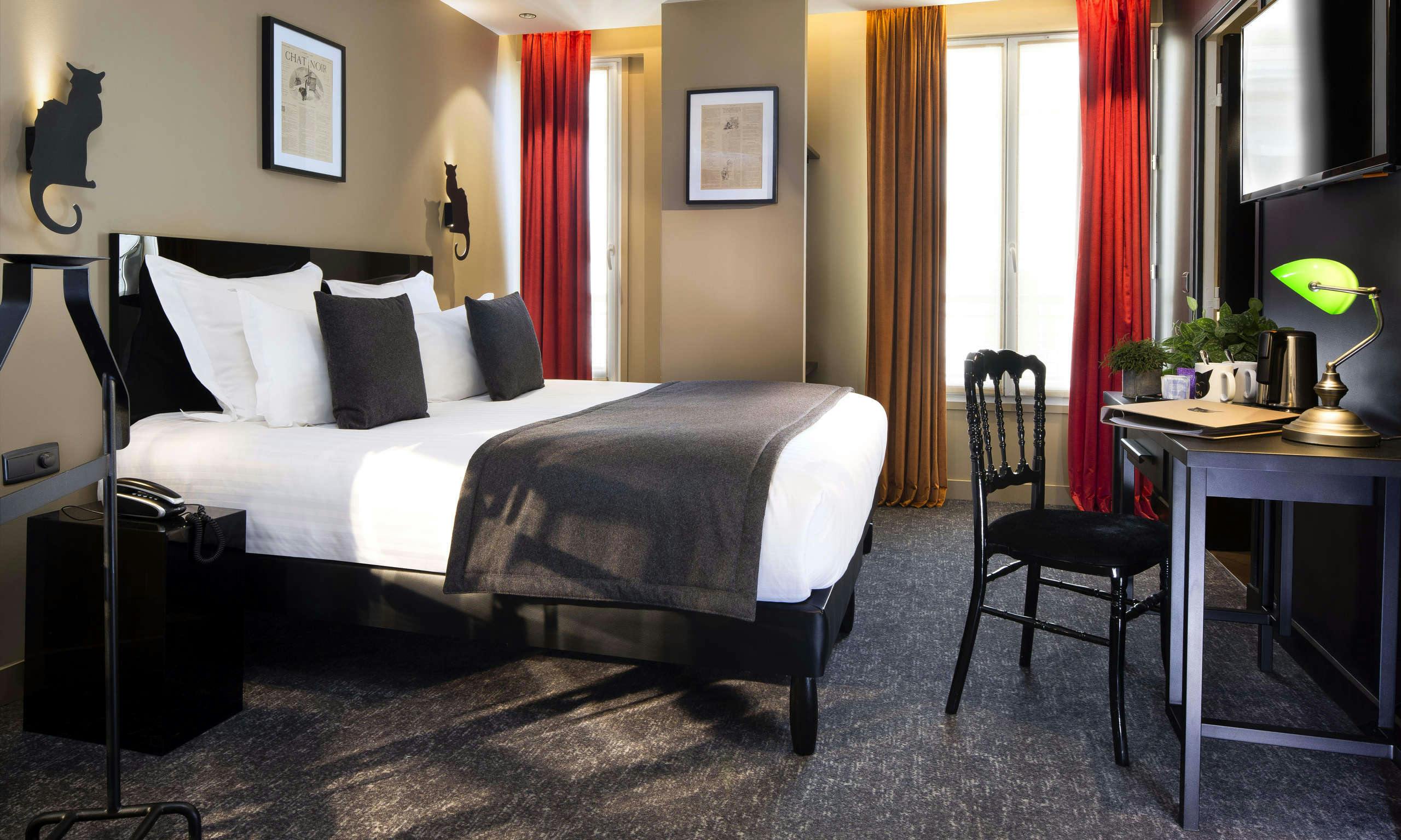 Hotel Le Chat Noir