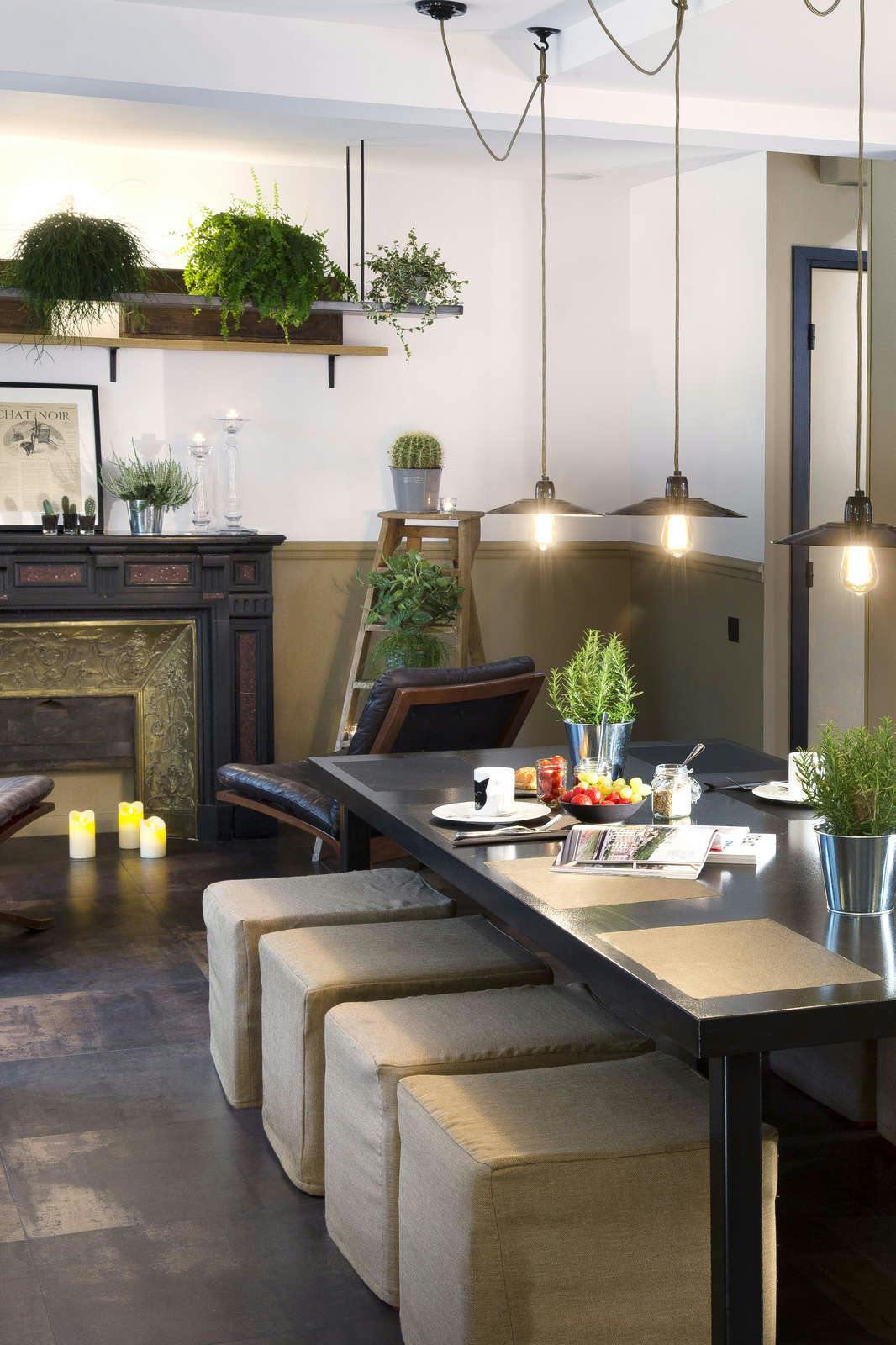 Hotel Le Chat Noir Paris Hoteltonight