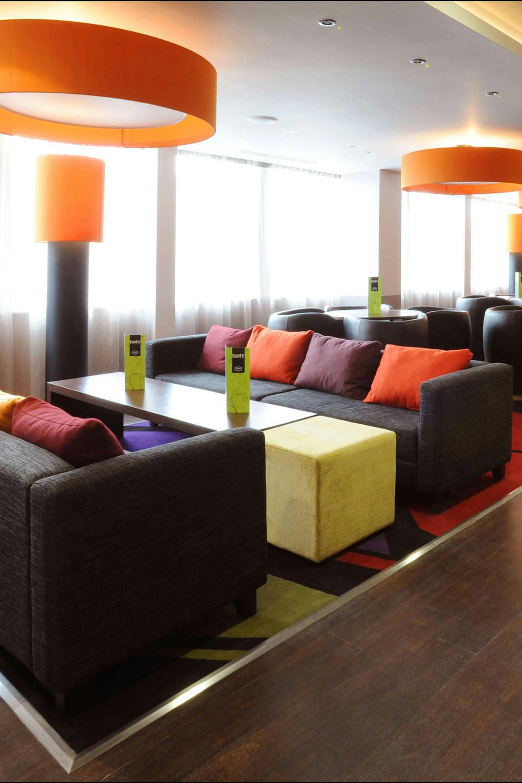 Hotel Hampton by Hilton Birmingham Broad Street photo 4