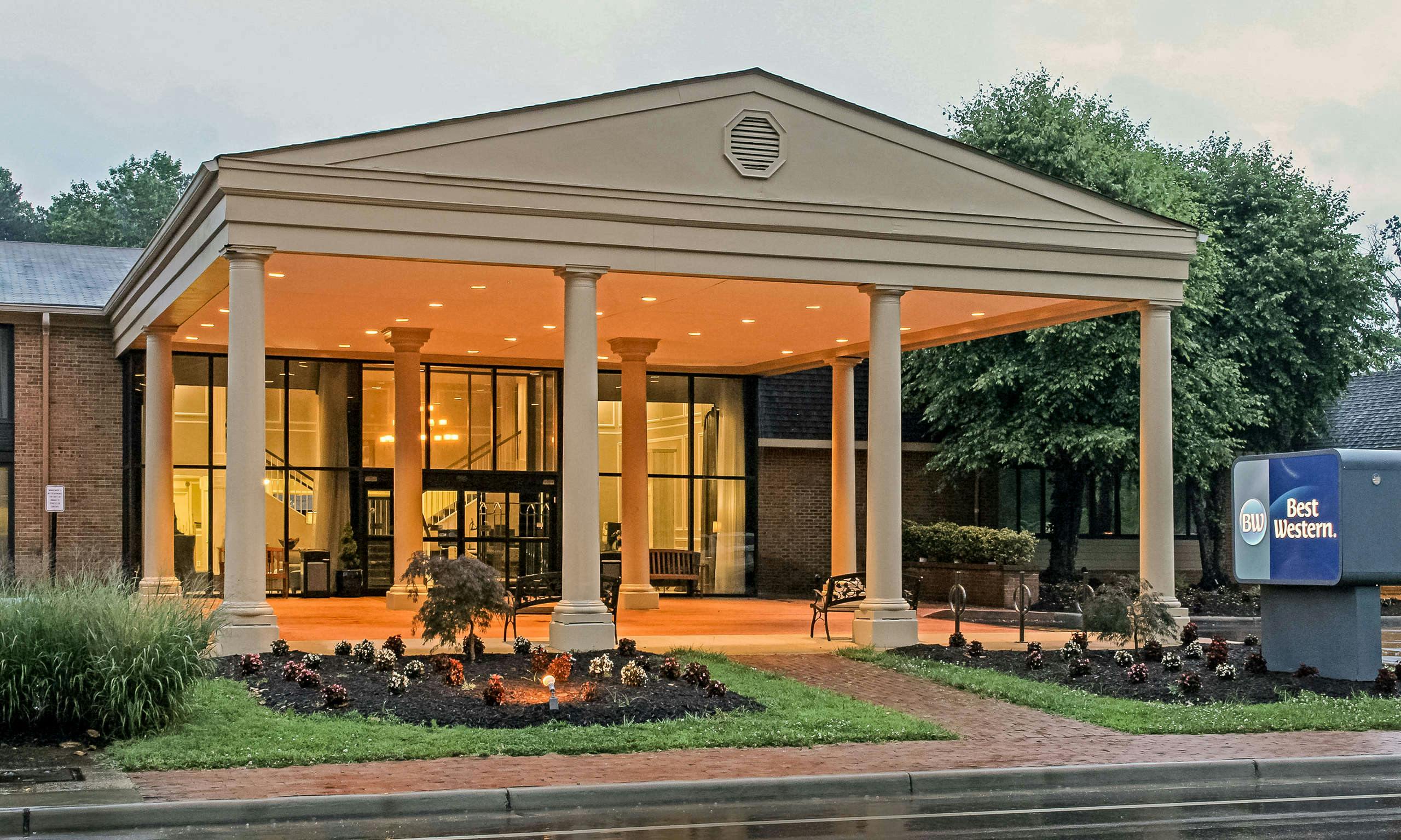 Best Western Williamsburg Historic District