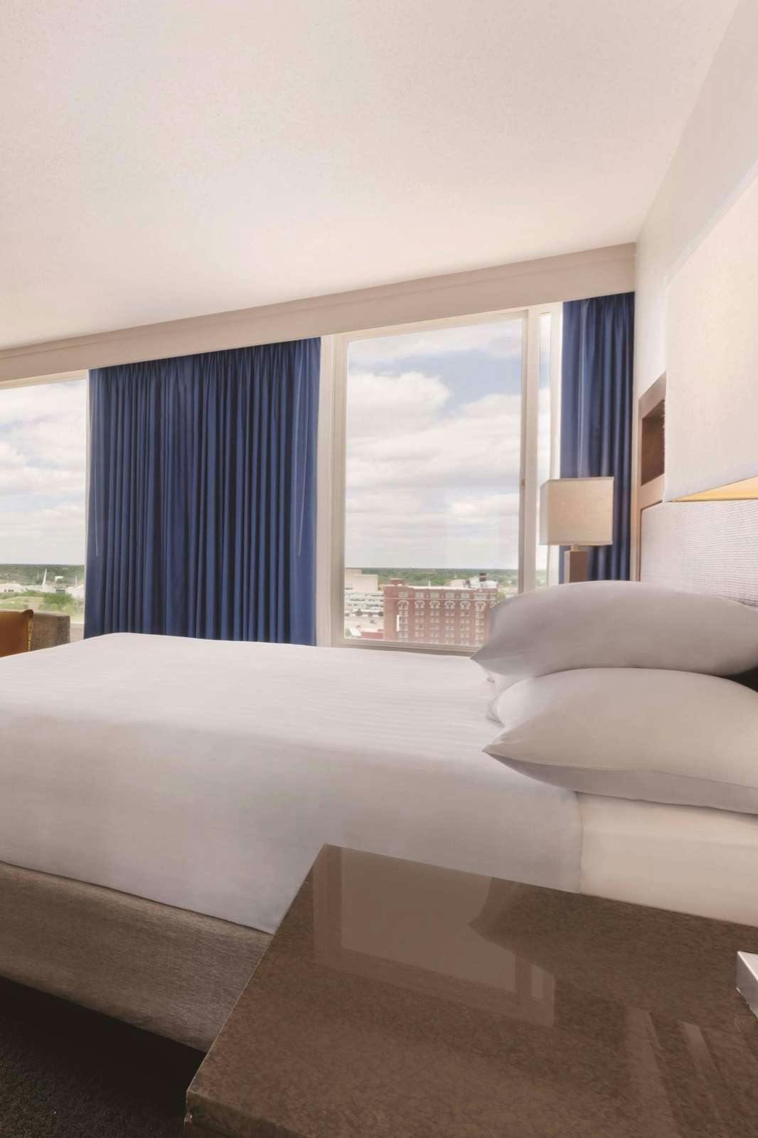 Hotel HYATT REGENCY WICHITA photo 2