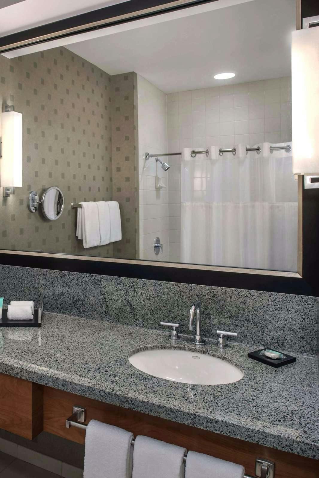 Hotel Hyatt Regency Pittsburgh International Airport photo 3