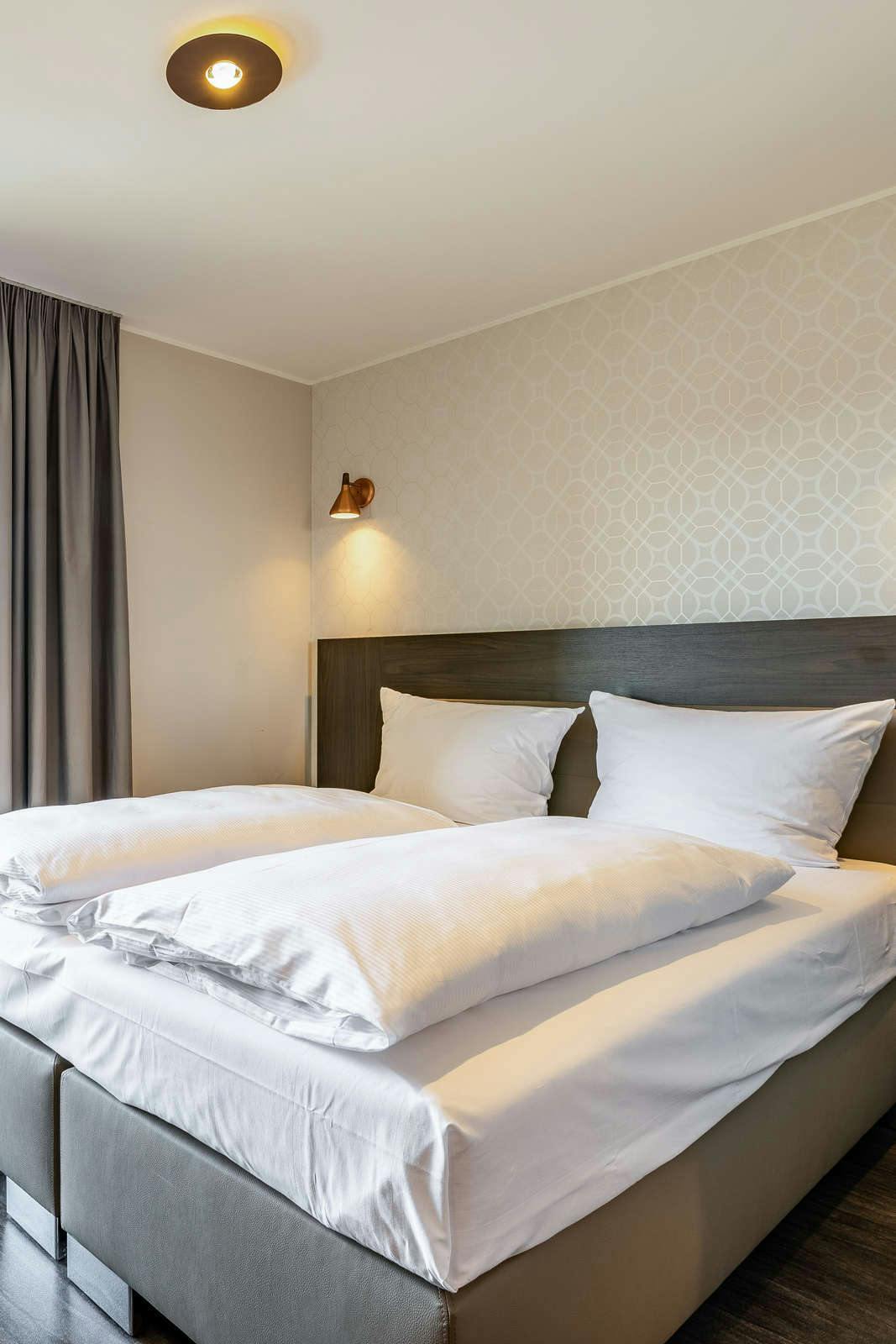 Hotel MASEVEN München Messe Dornach photo 1